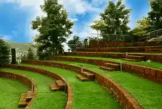 AMPHITHEATRE